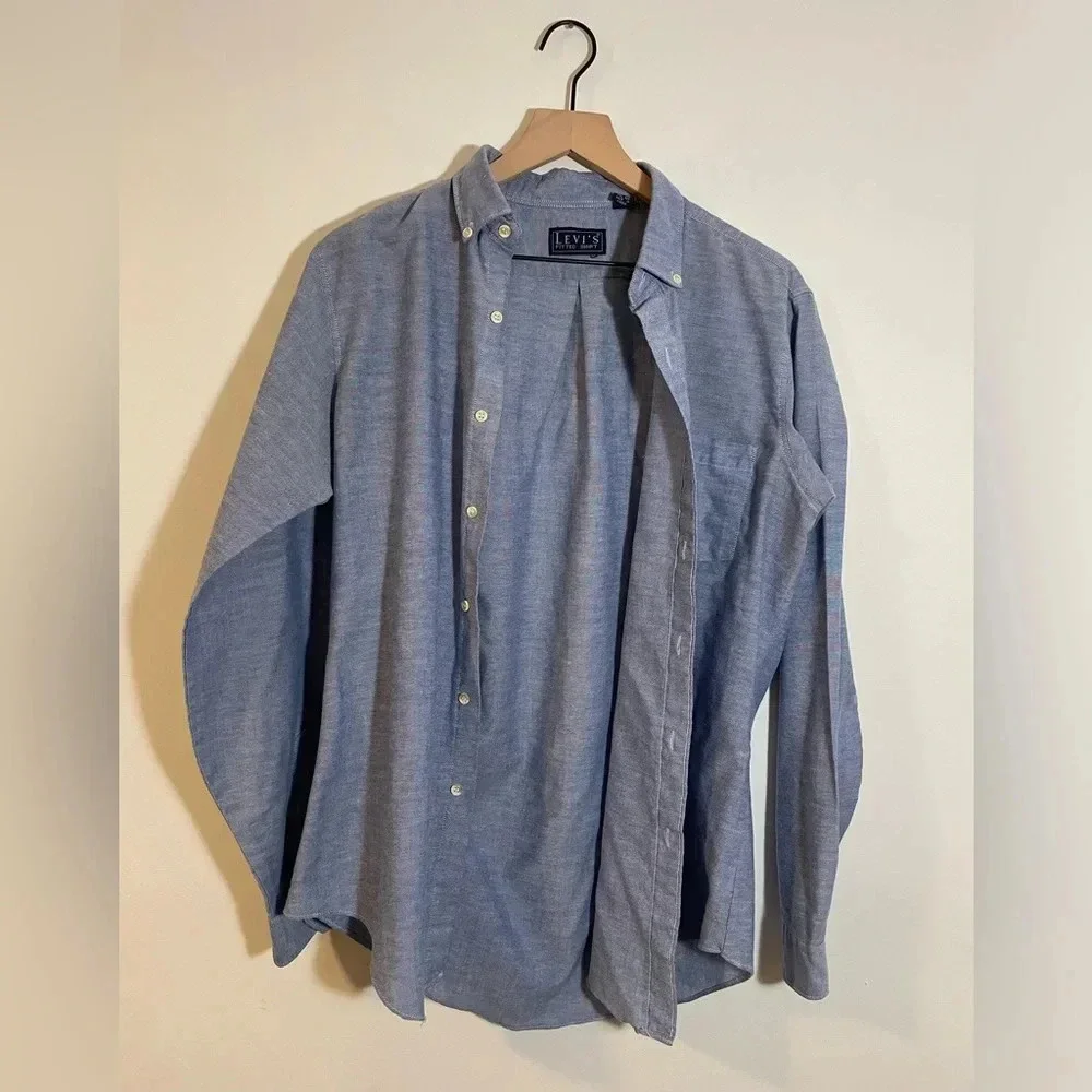 LEVI’S Long Sleeve Button Down Fitted Shirt, Large Blue Lightweight Pocket